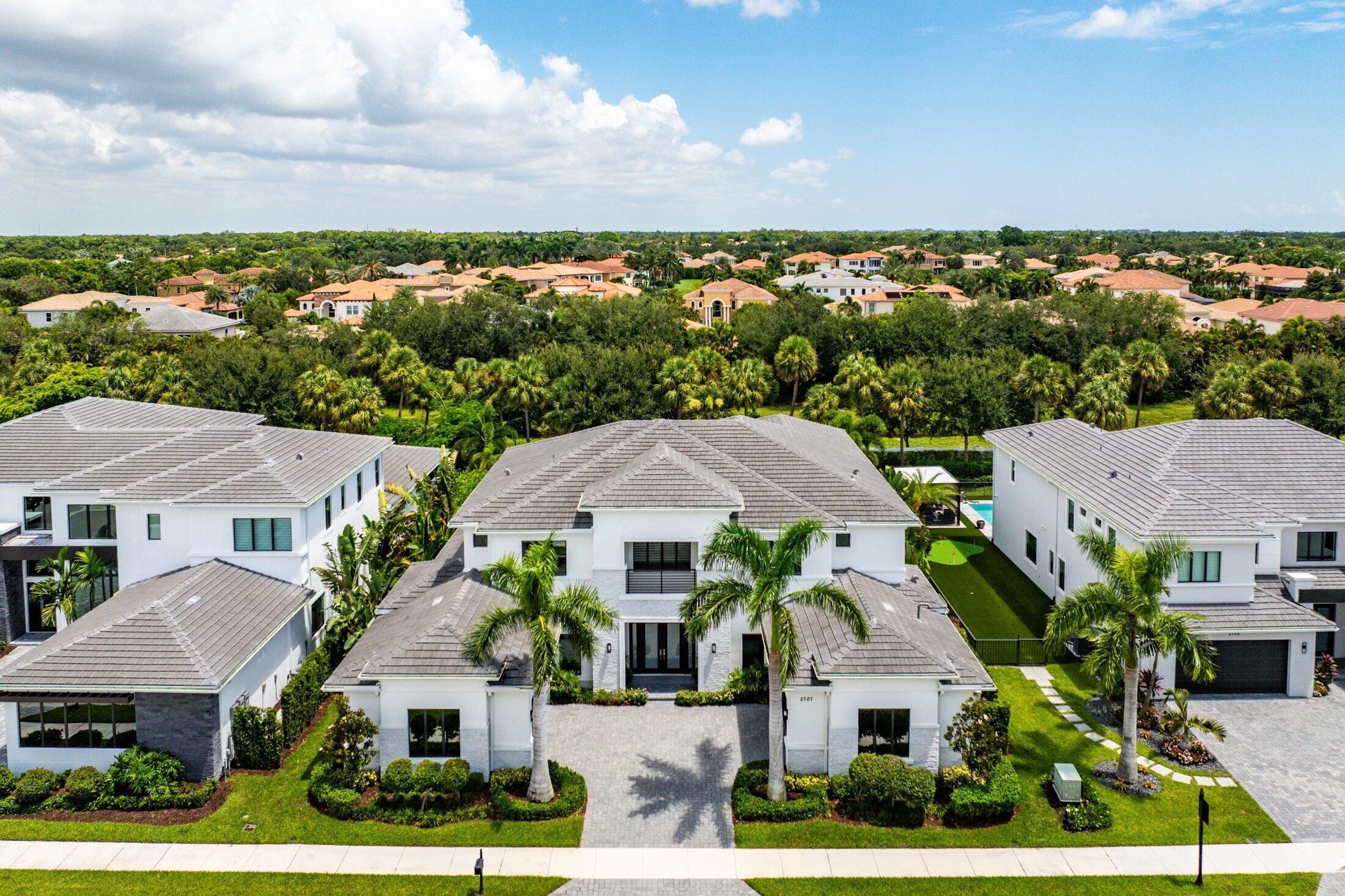 ROYAL PALM POLO - Residential