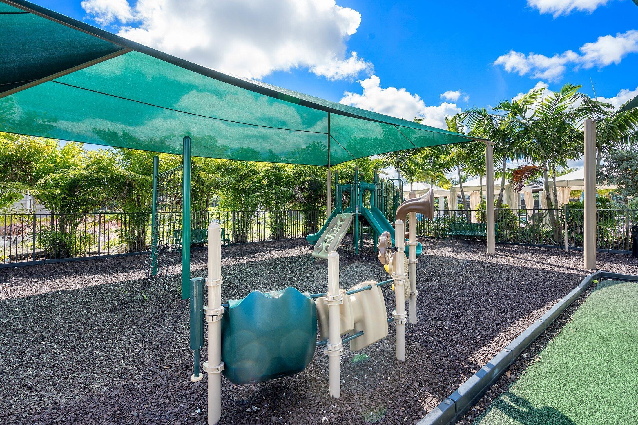 ROYAL PALM POLO - Residential