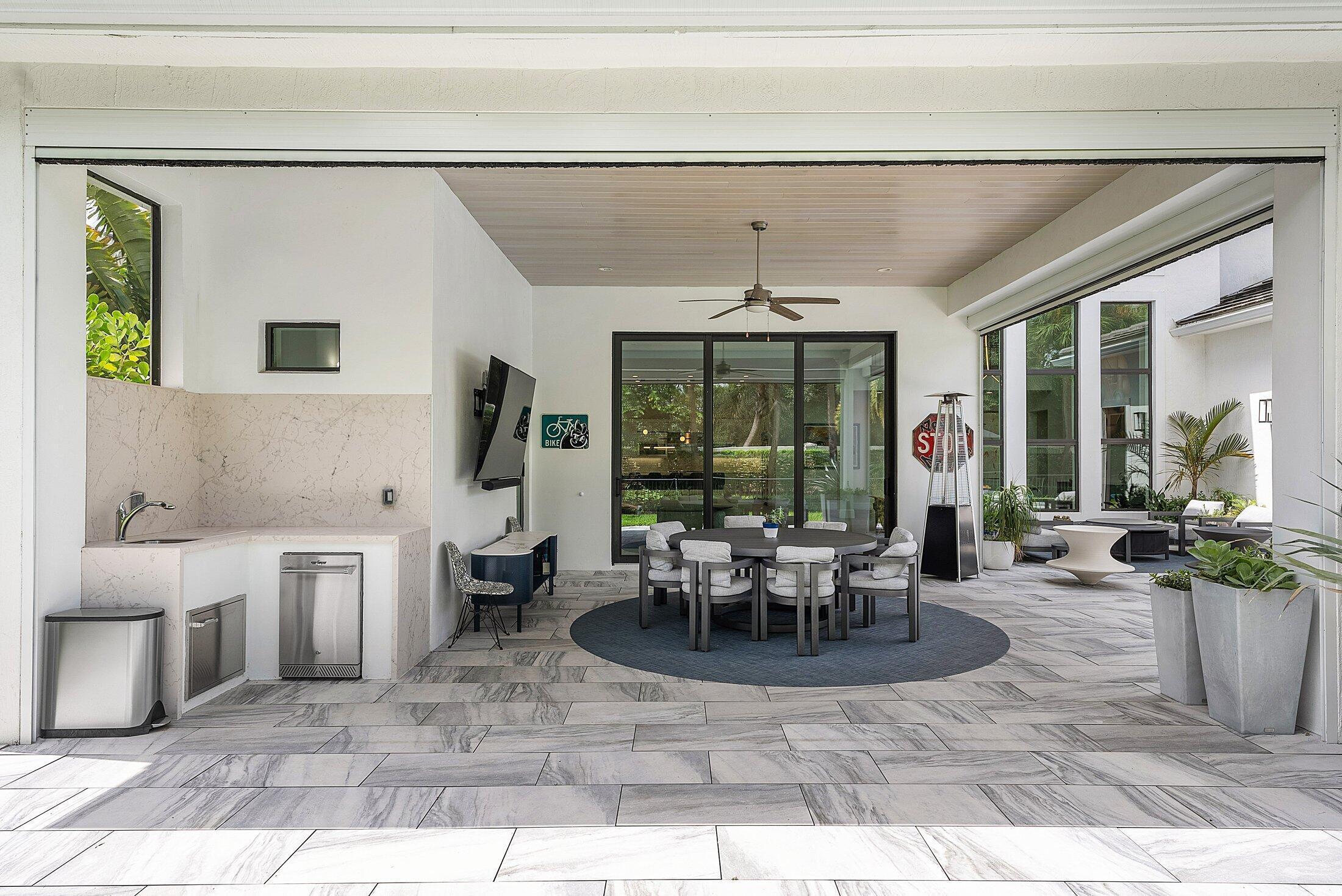ROYAL PALM POLO - Residential