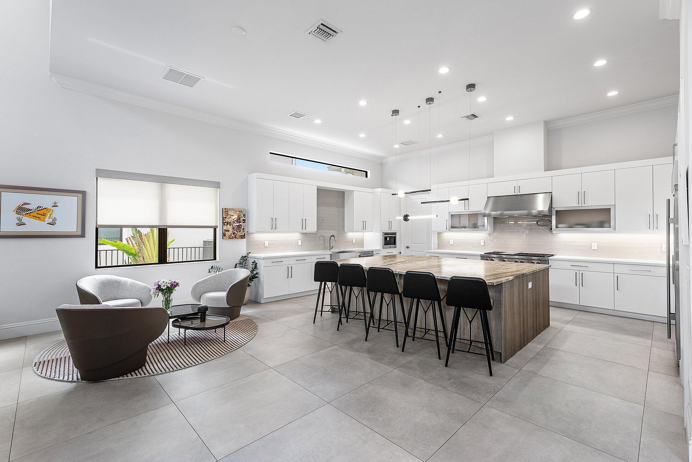 ROYAL PALM POLO - Residential