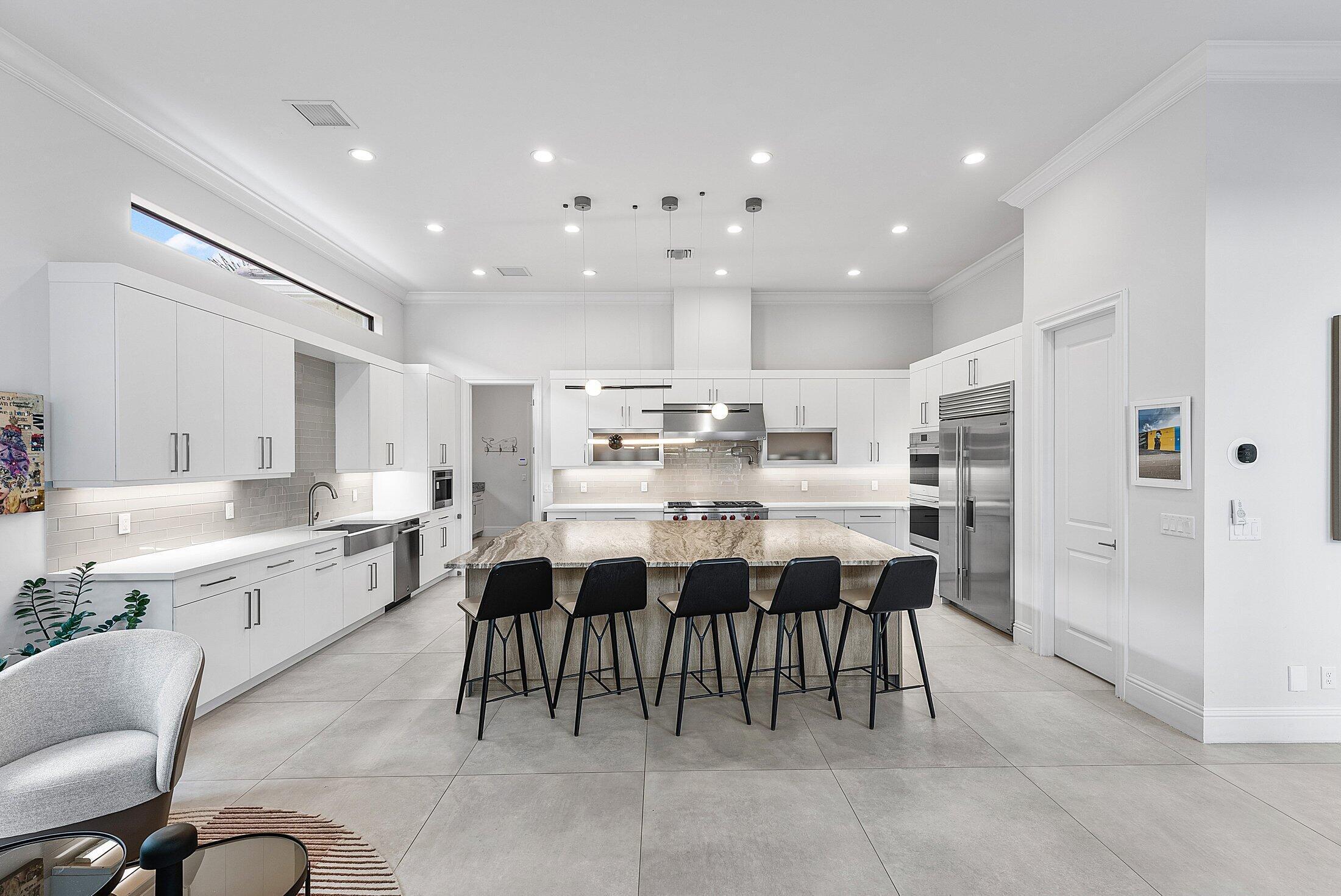 ROYAL PALM POLO - Residential
