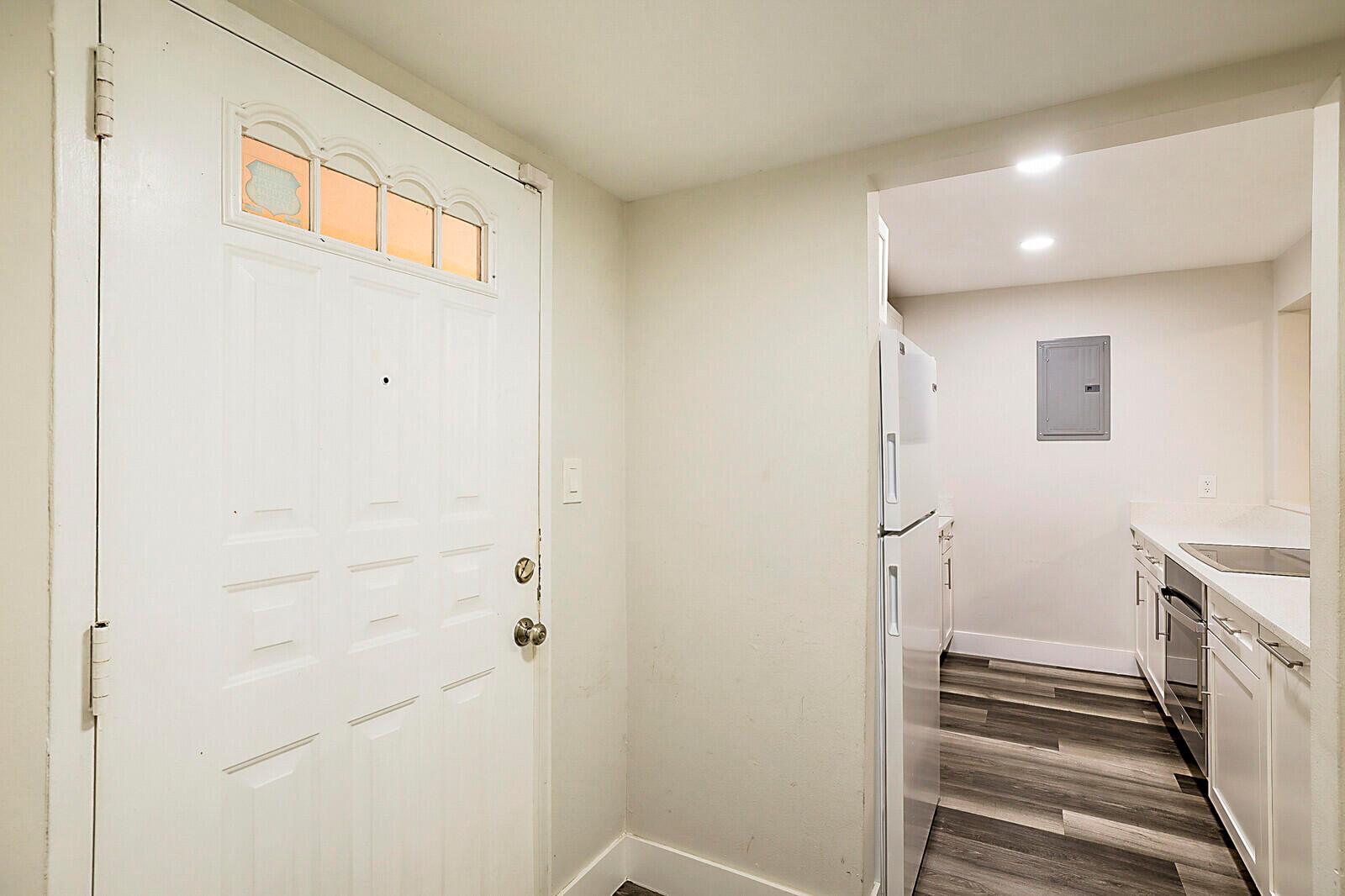 MARIPOSA MANOR CONDO - Residential Lease