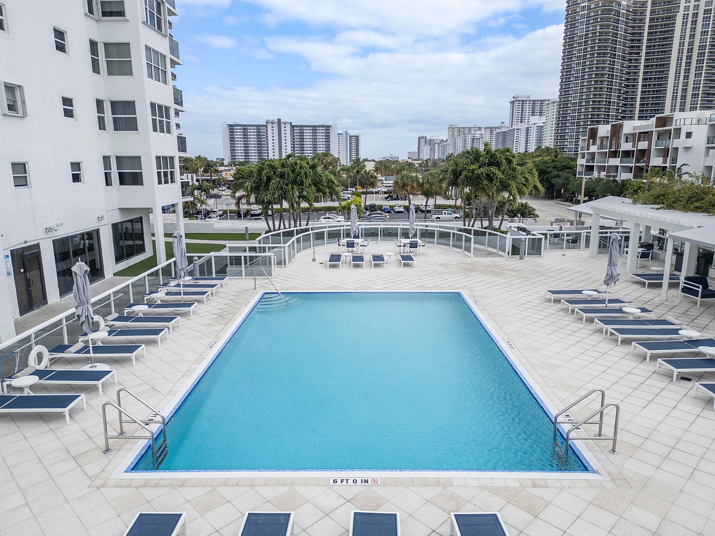 BERKLEY SOUTH CONDO - Residential