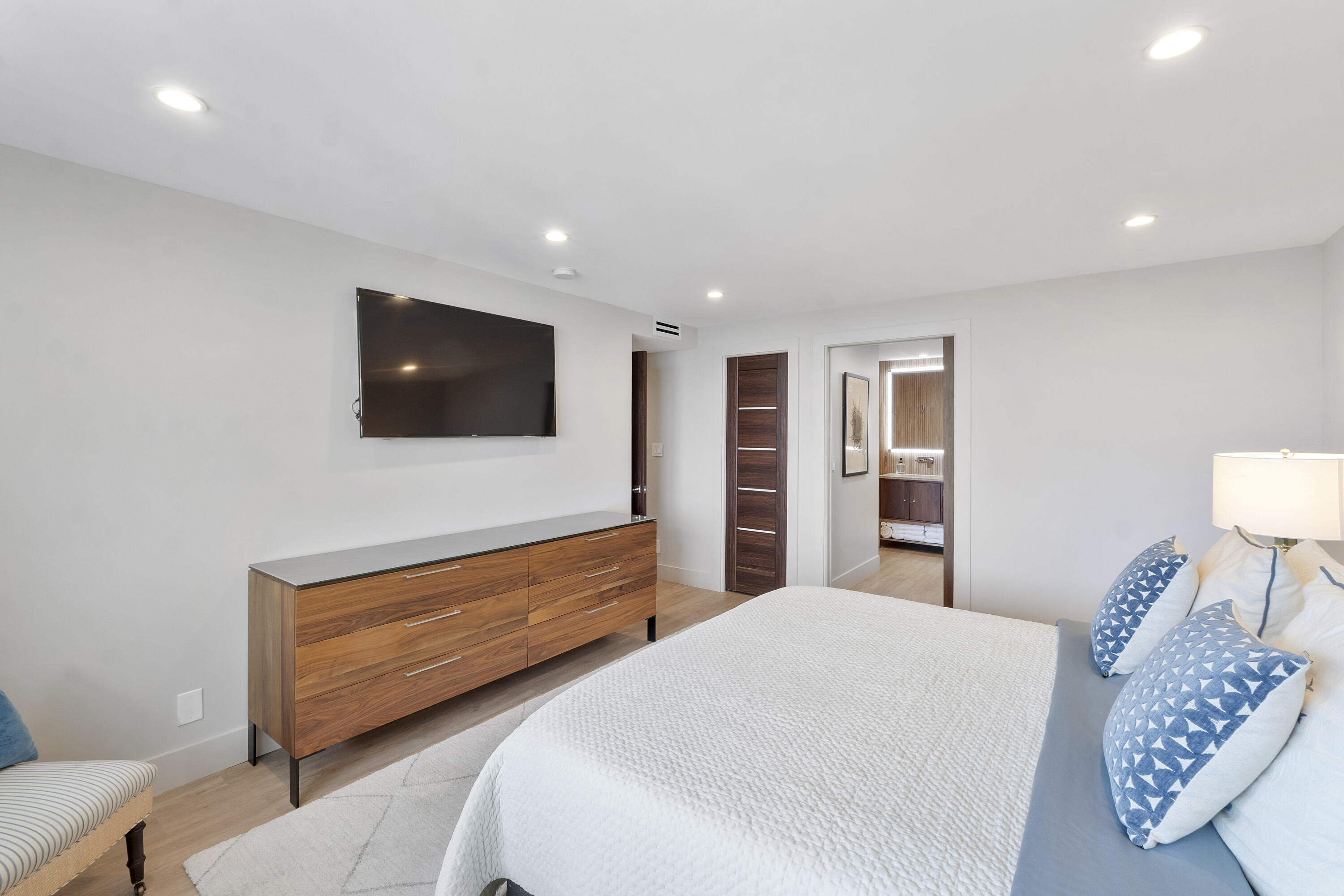 BERKLEY SOUTH CONDO - Residential