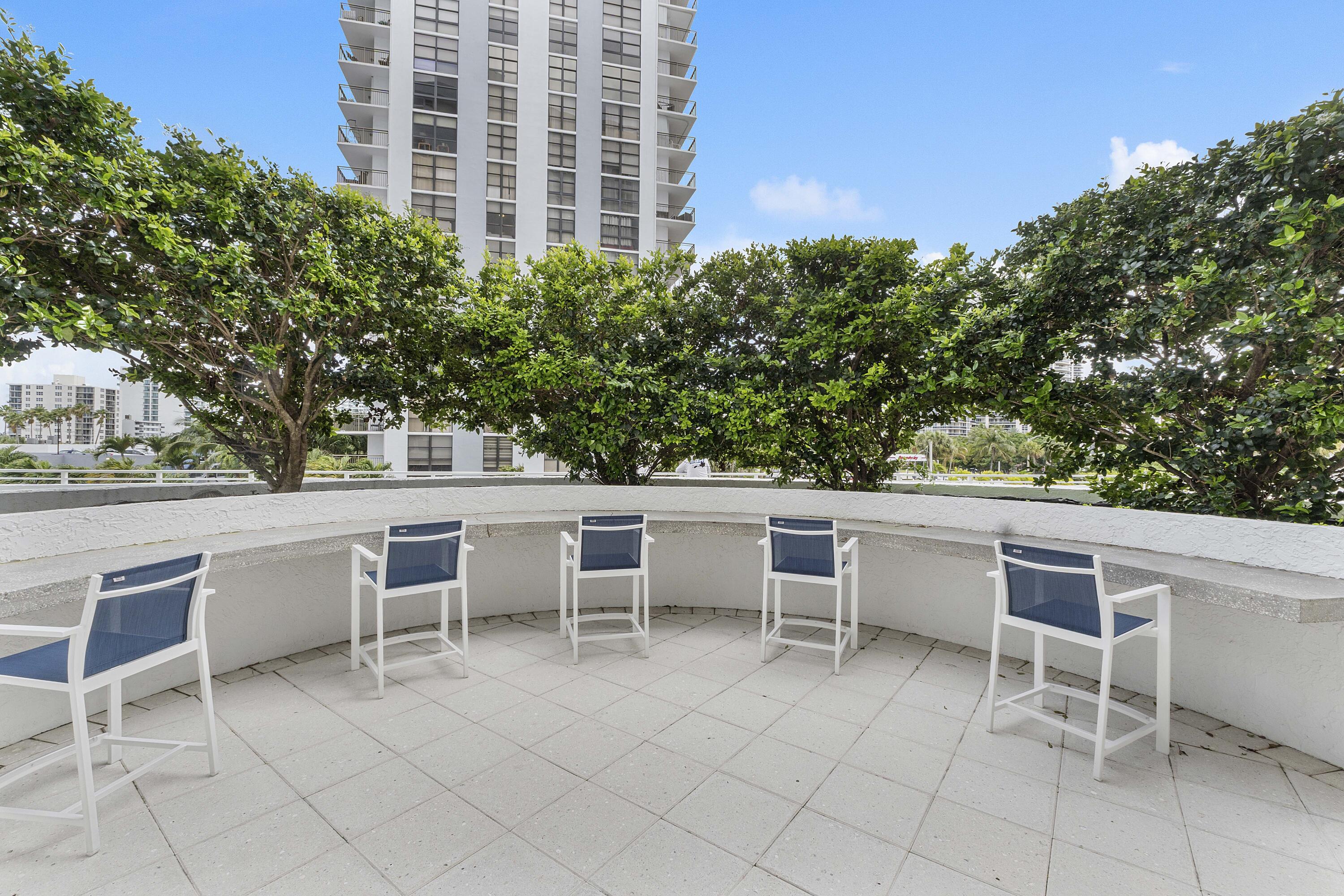 BERKLEY SOUTH CONDO - Residential