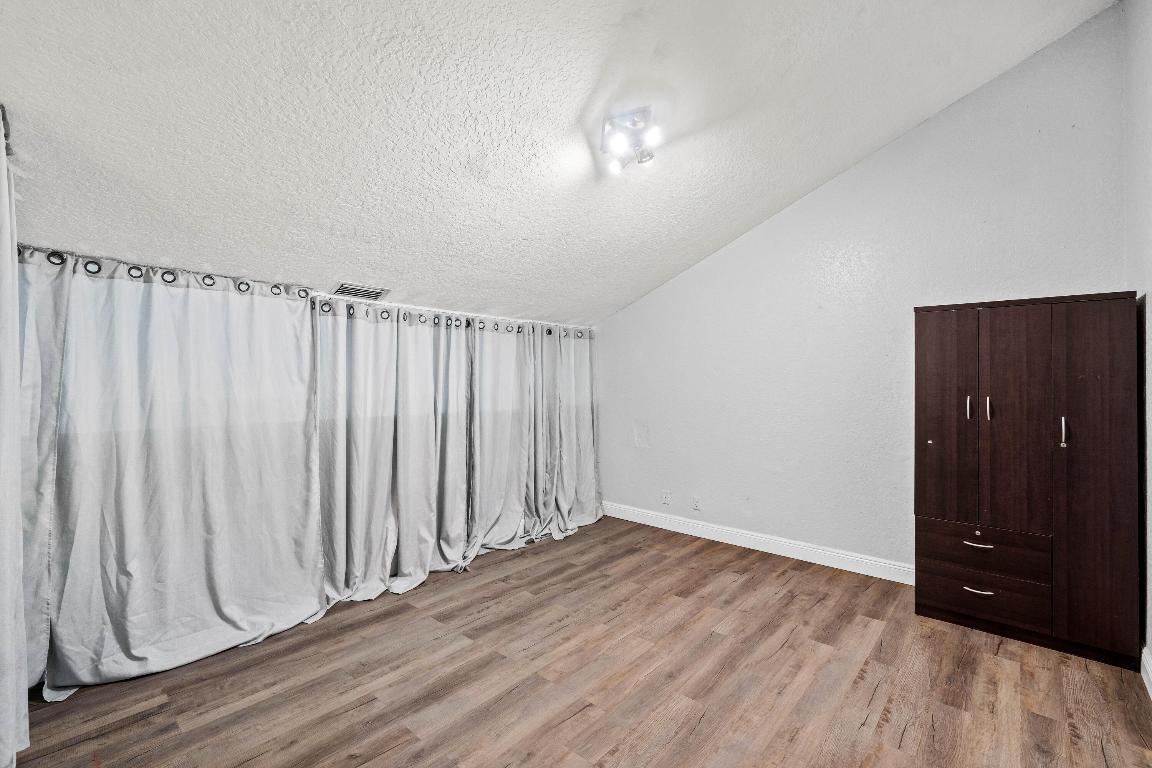 GREENVIEW SHORES 2 OF WELLINGTON - Residential Lease