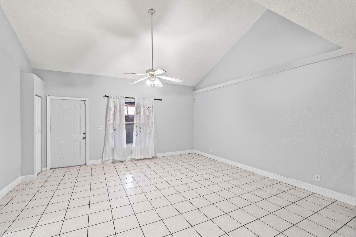 GREENVIEW SHORES 2 OF WELLINGTON - Residential Lease