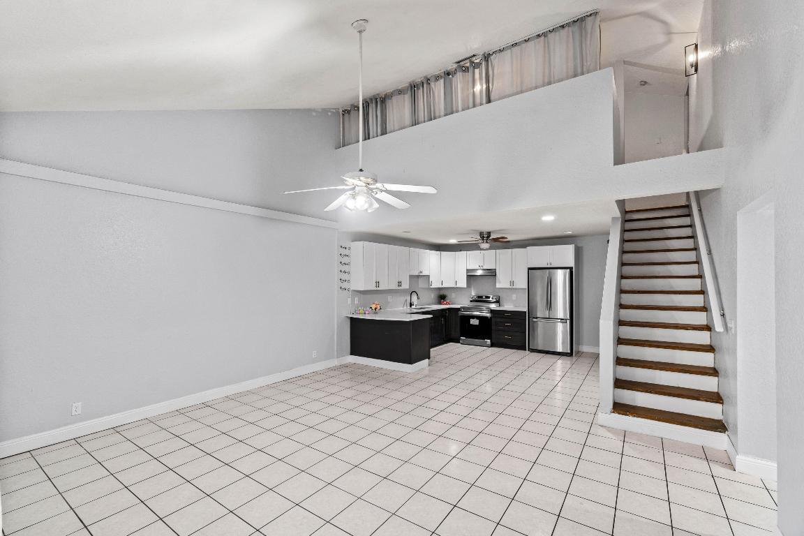 GREENVIEW SHORES 2 OF WELLINGTON - Residential Lease