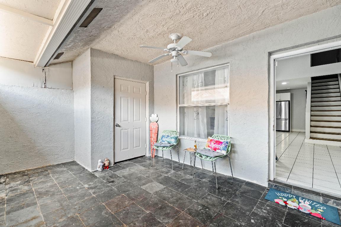 GREENVIEW SHORES 2 OF WELLINGTON - Residential Lease