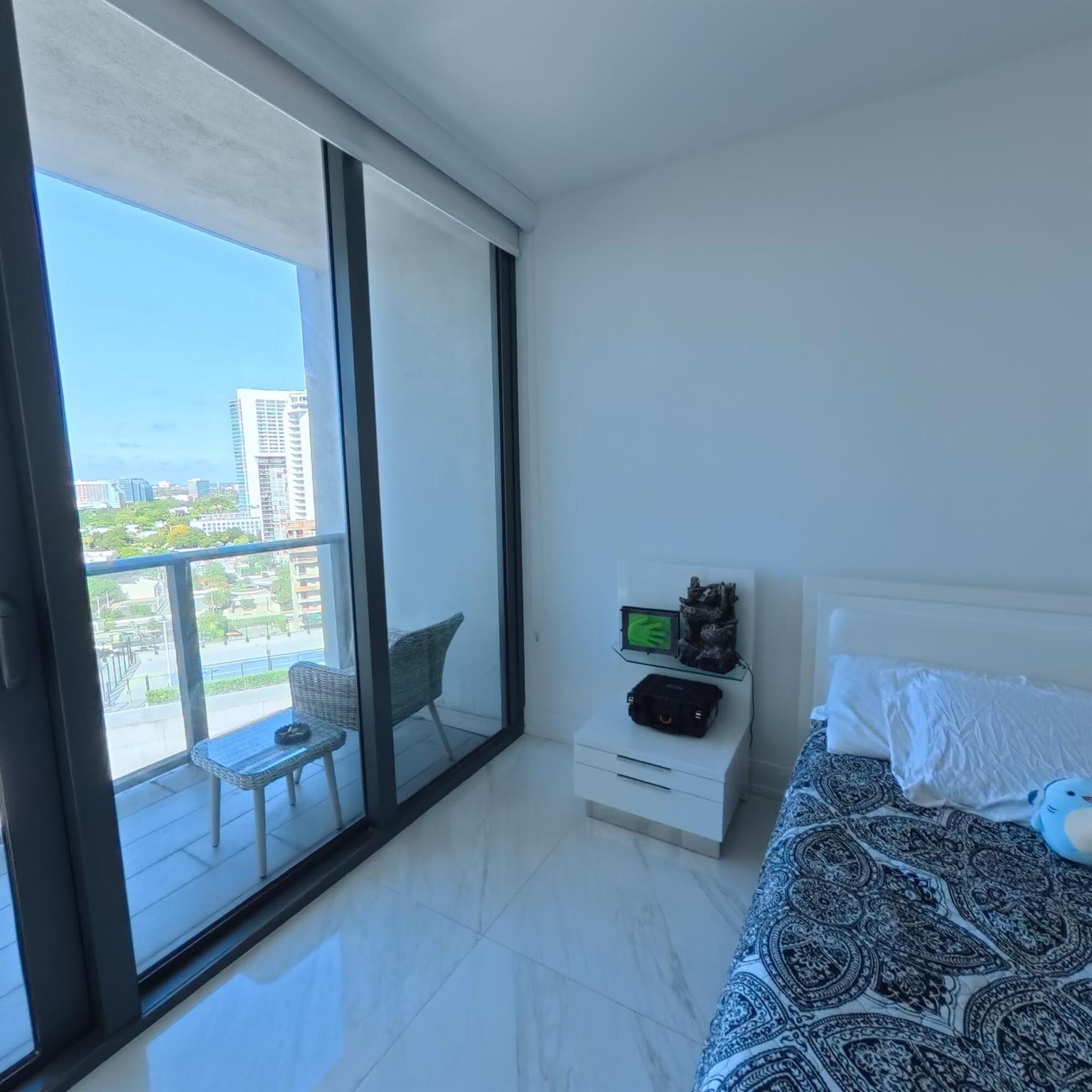 PARAISO BAY CONDO - Residential