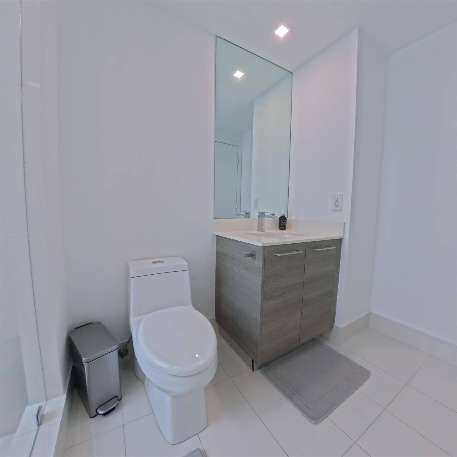 PARAISO BAY CONDO - Residential