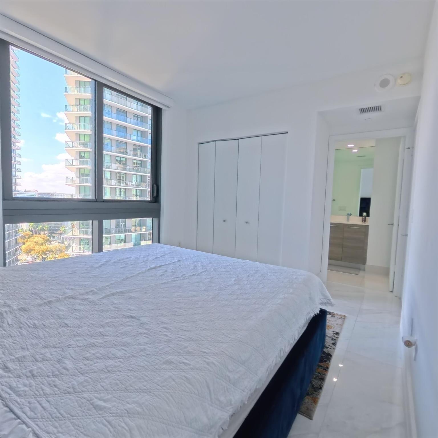 PARAISO BAY CONDO - Residential