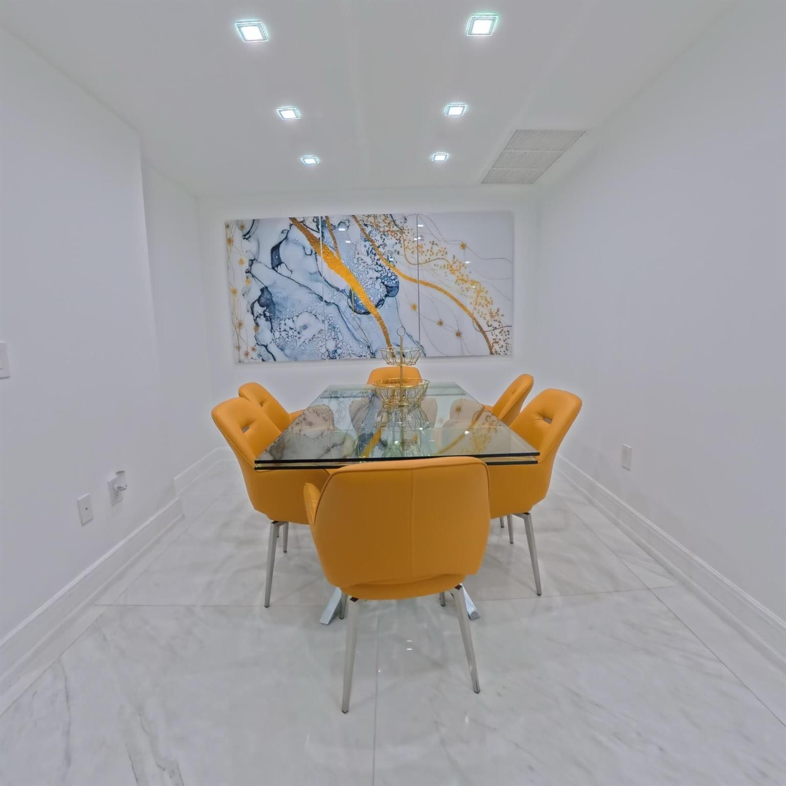 PARAISO BAY CONDO - Residential