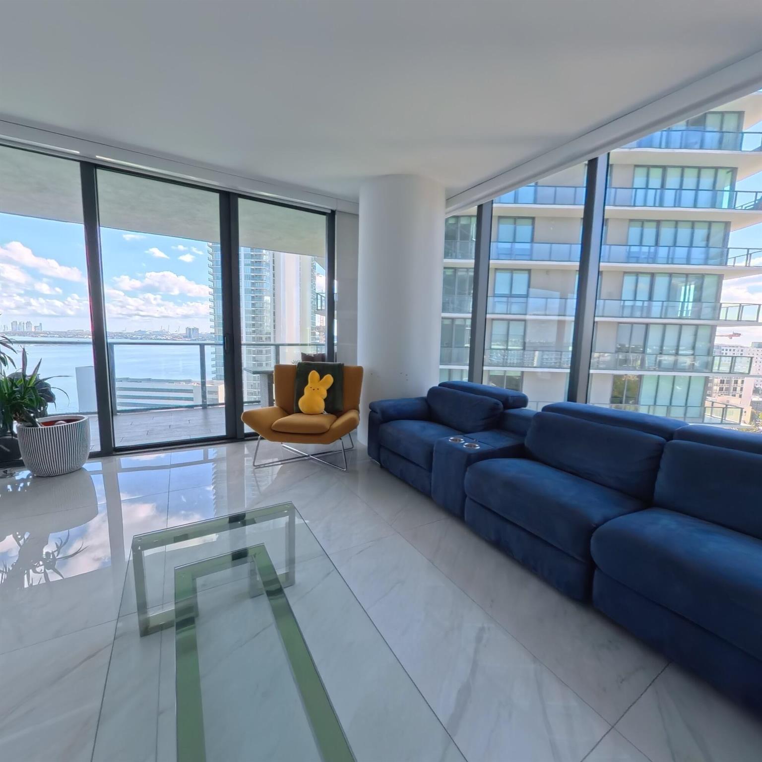 PARAISO BAY CONDO - Residential