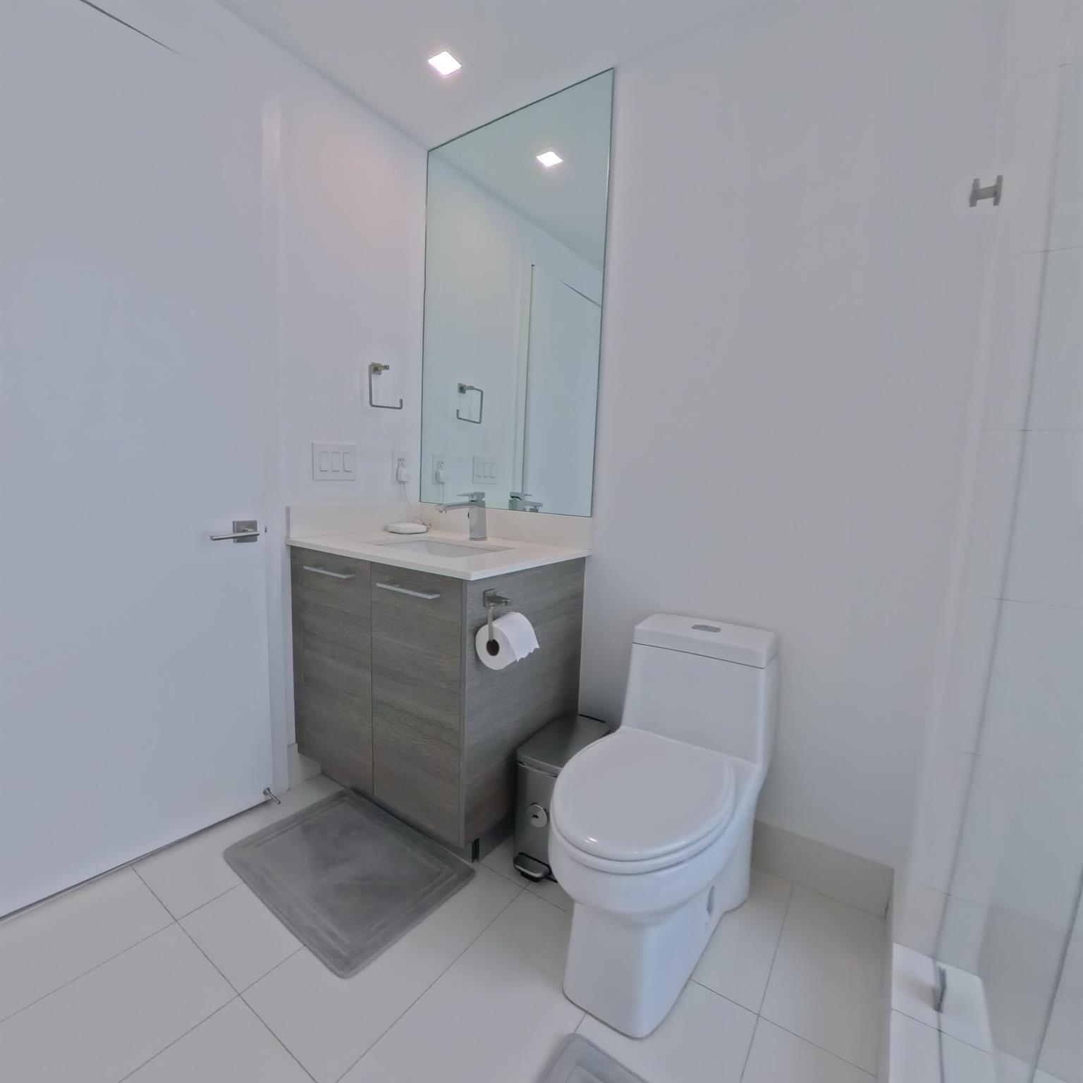 PARAISO BAY CONDO - Residential