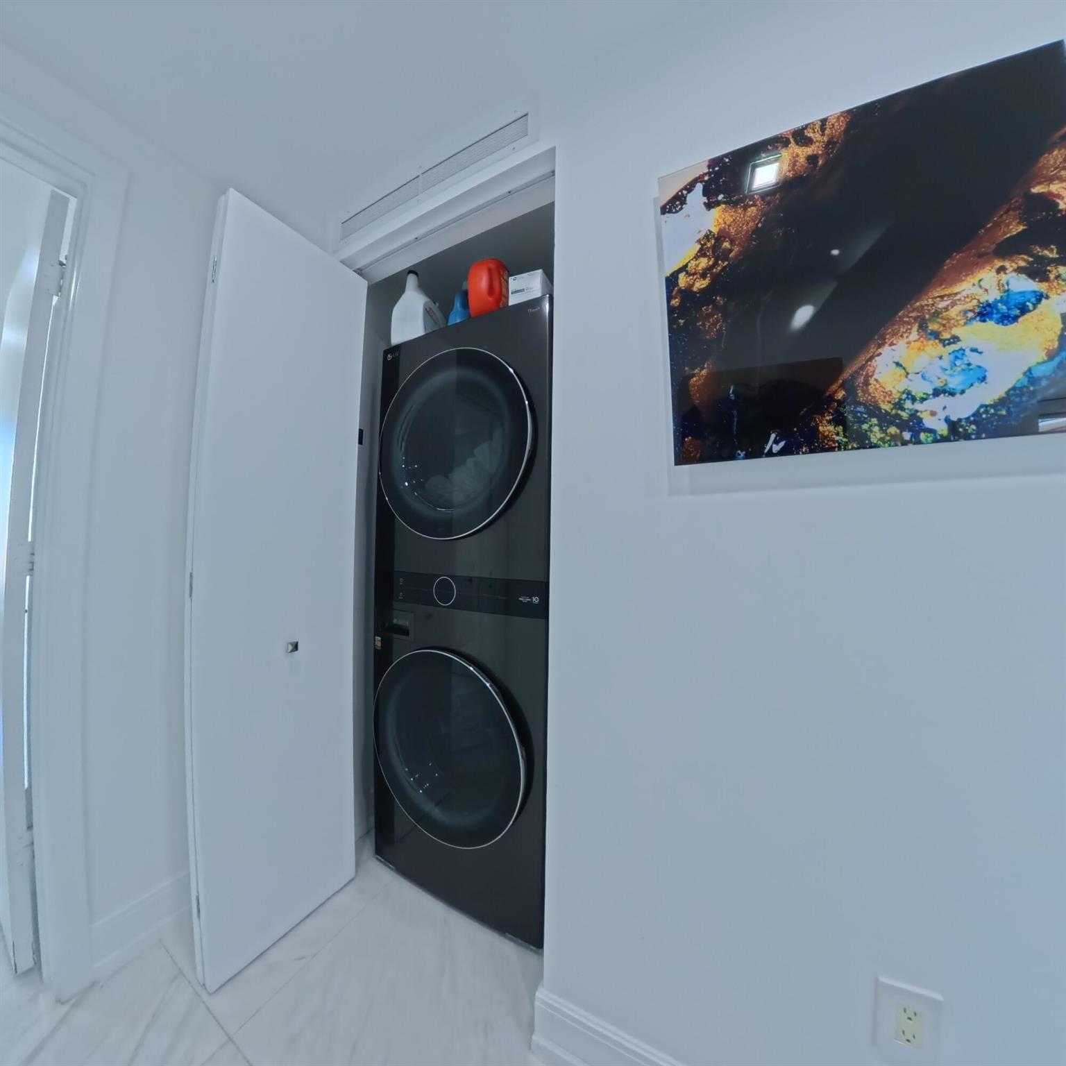 PARAISO BAY CONDO - Residential