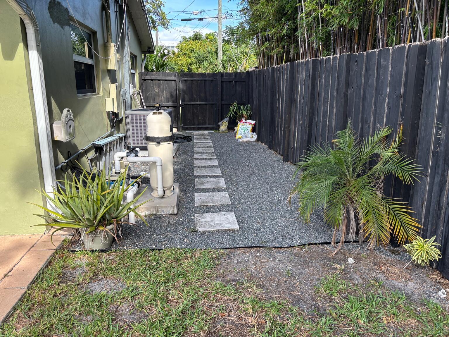 ROYAL PALM ACRES ELEVENTH - Residential Lease