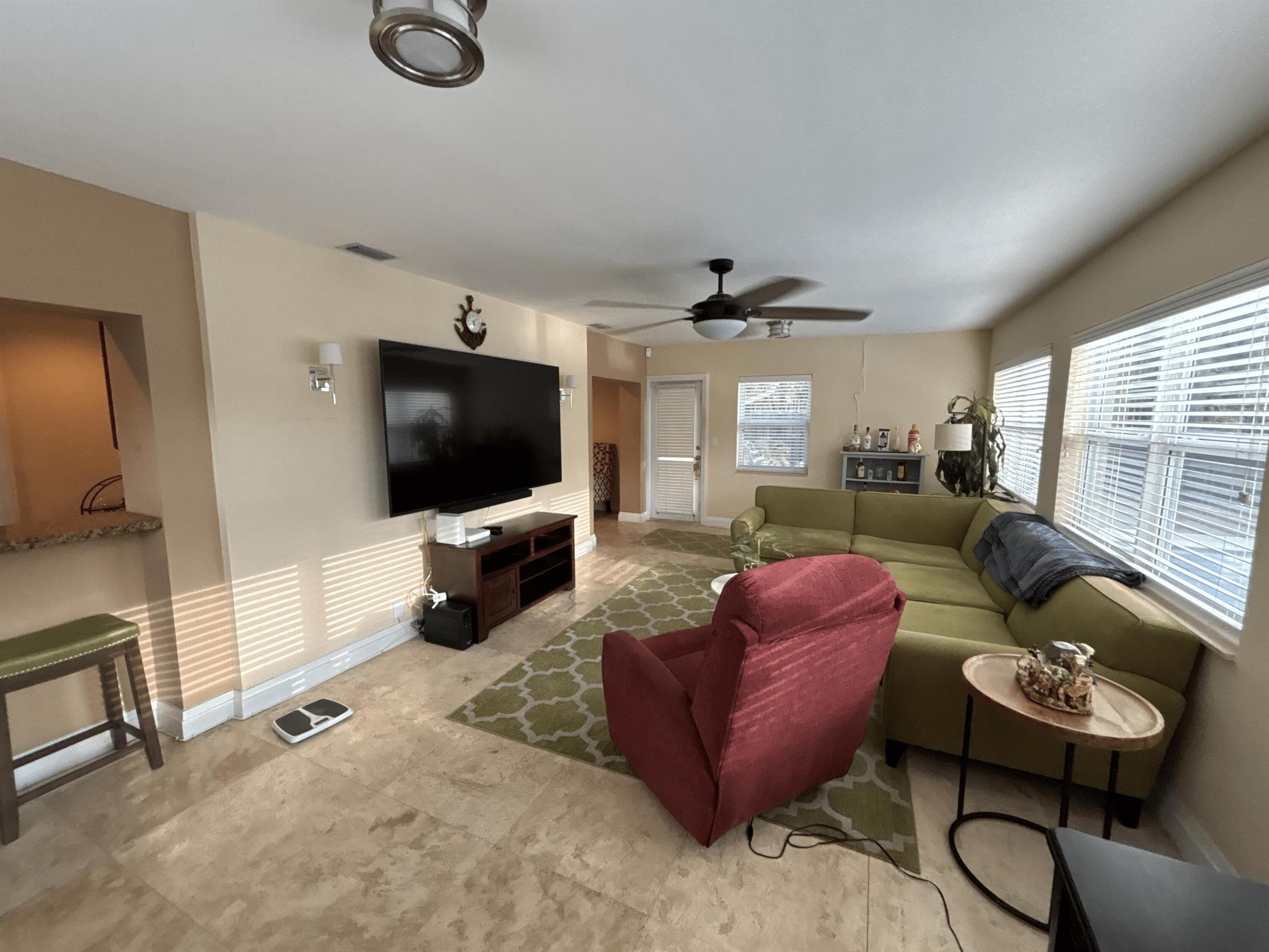 ROYAL PALM ACRES ELEVENTH SEC - Residential Lease