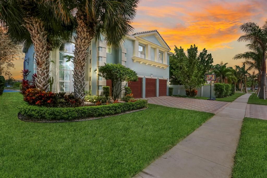 Photo of 3105 Hartridge Terrace, Wellington, FL 33414 (MLS # R10723076)