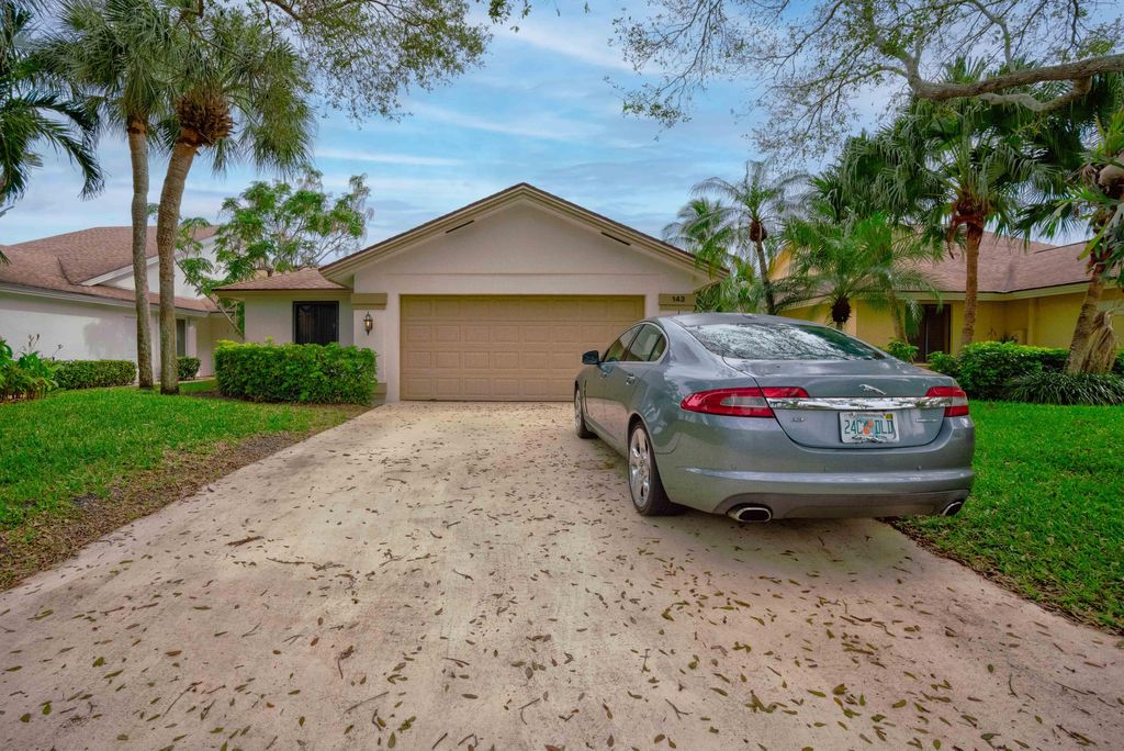 Photo of 143 Cape Pointe Circle, Jupiter, FL 33477 (MLS # R10943462)