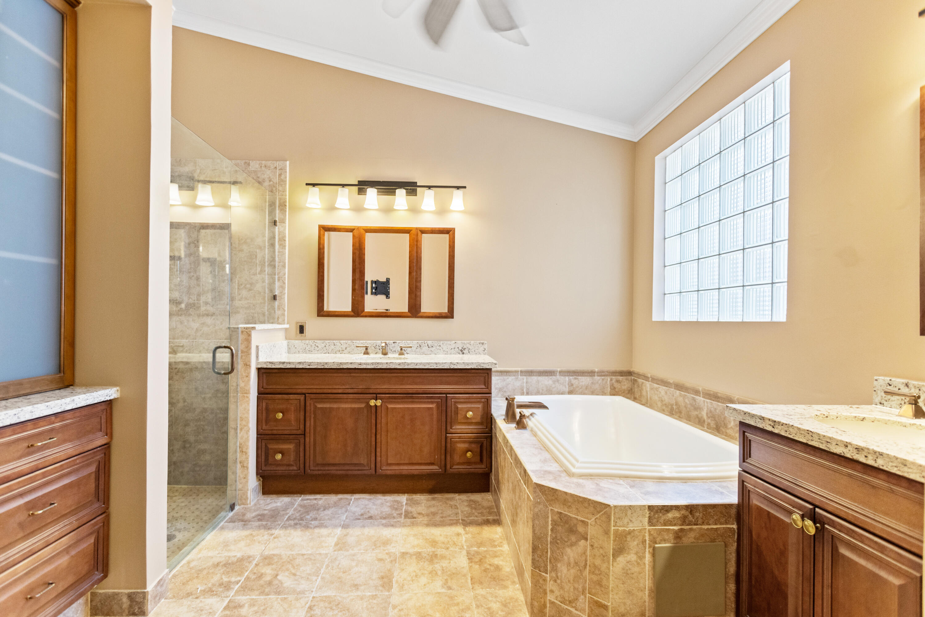 LAKEVIEW DRIVE SUBDIVISION - Residential