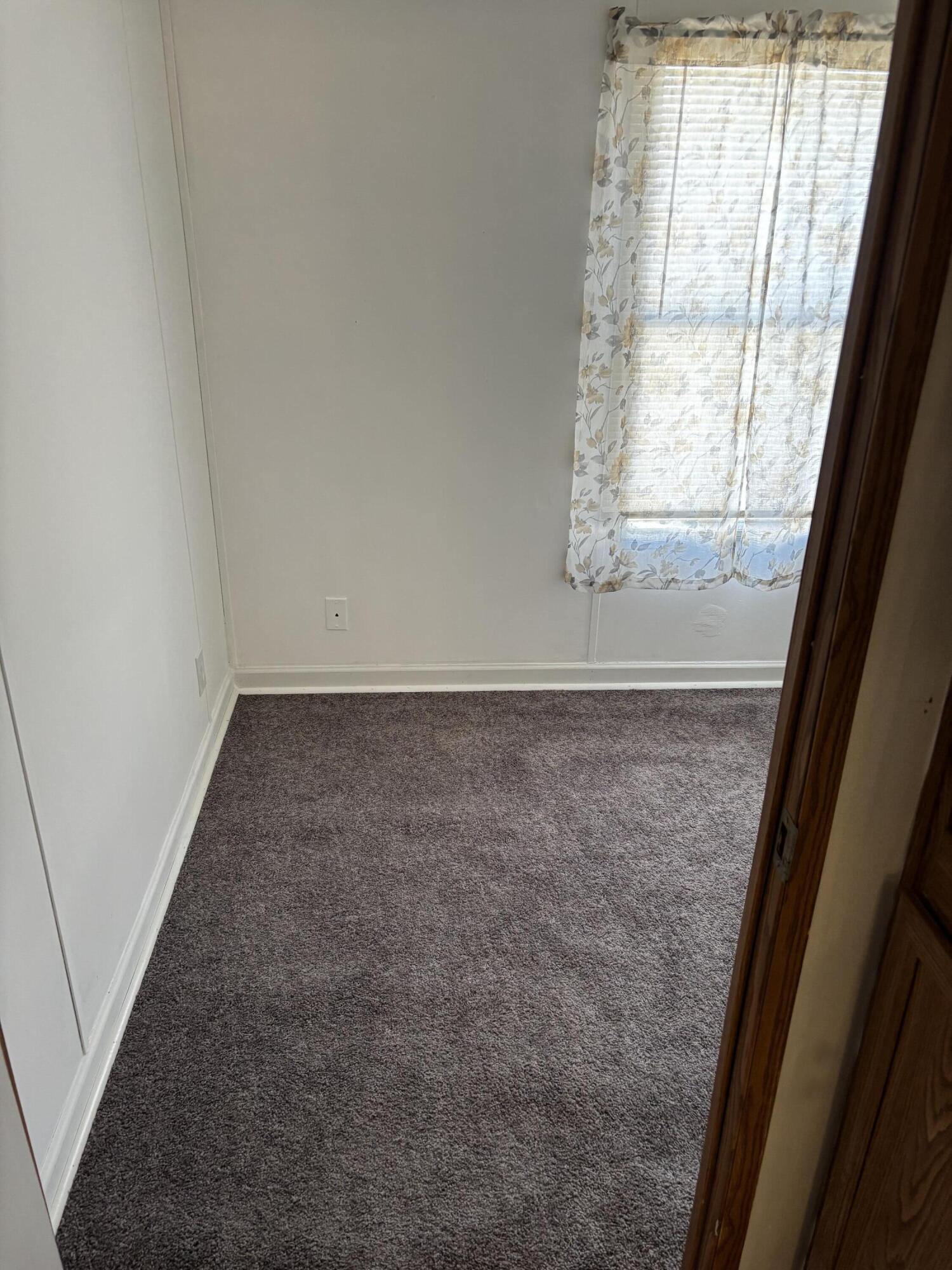 MANATEE MOBILE HOME PAEK - Residential