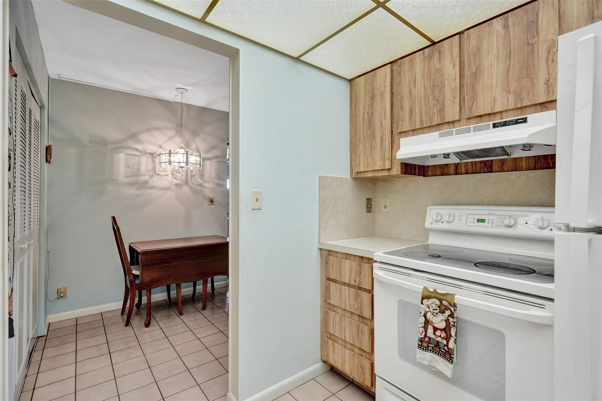 101 E Mcnab Rd 209