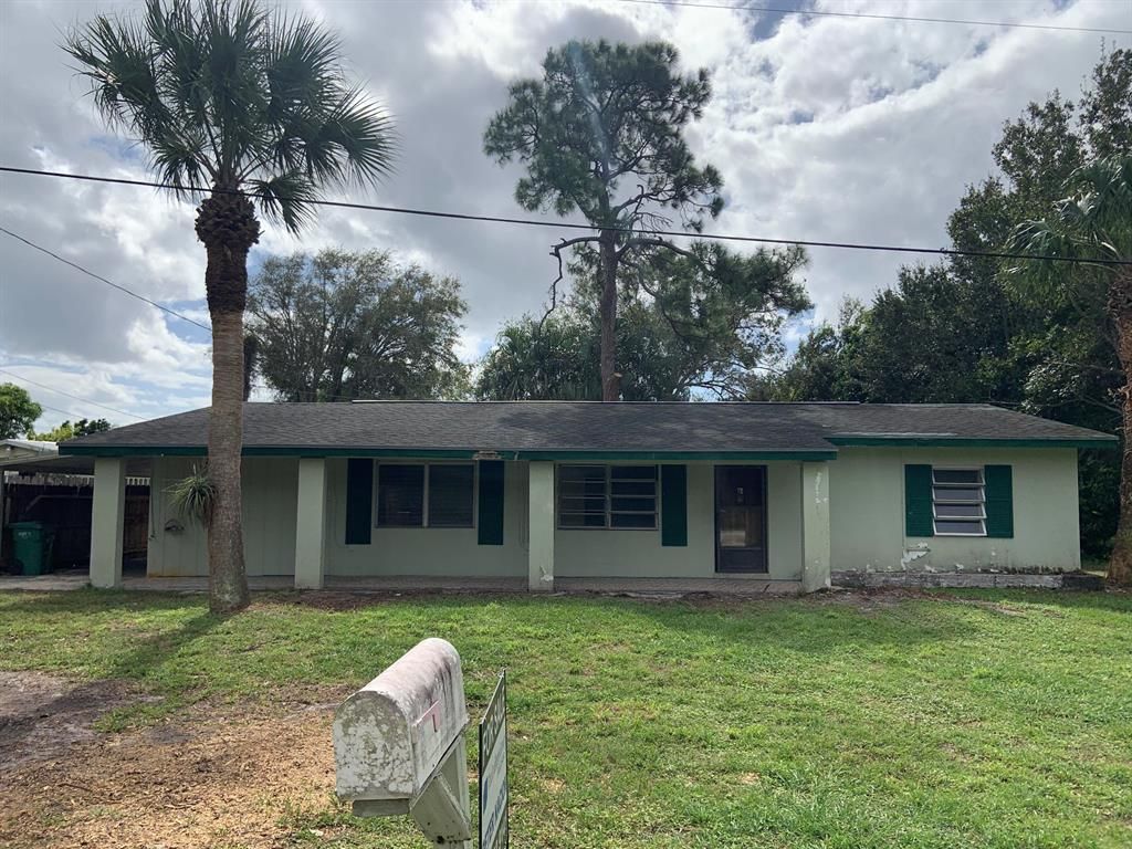 Photo of 2111 Donald Ave Avenue Ave, Fort Pierce, FL 34946 (MLS # R10669068)