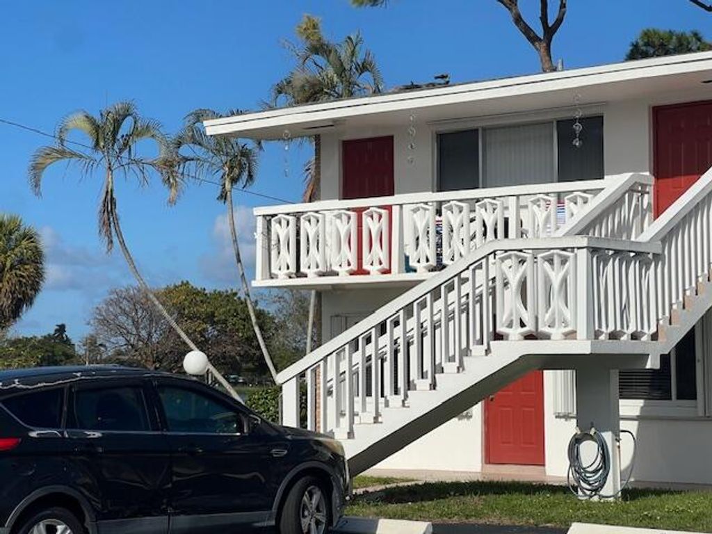 Photo of 2020 Lake Osborne Drive #11, Lake Worth Beach, FL 33461 (MLS # B26013203)