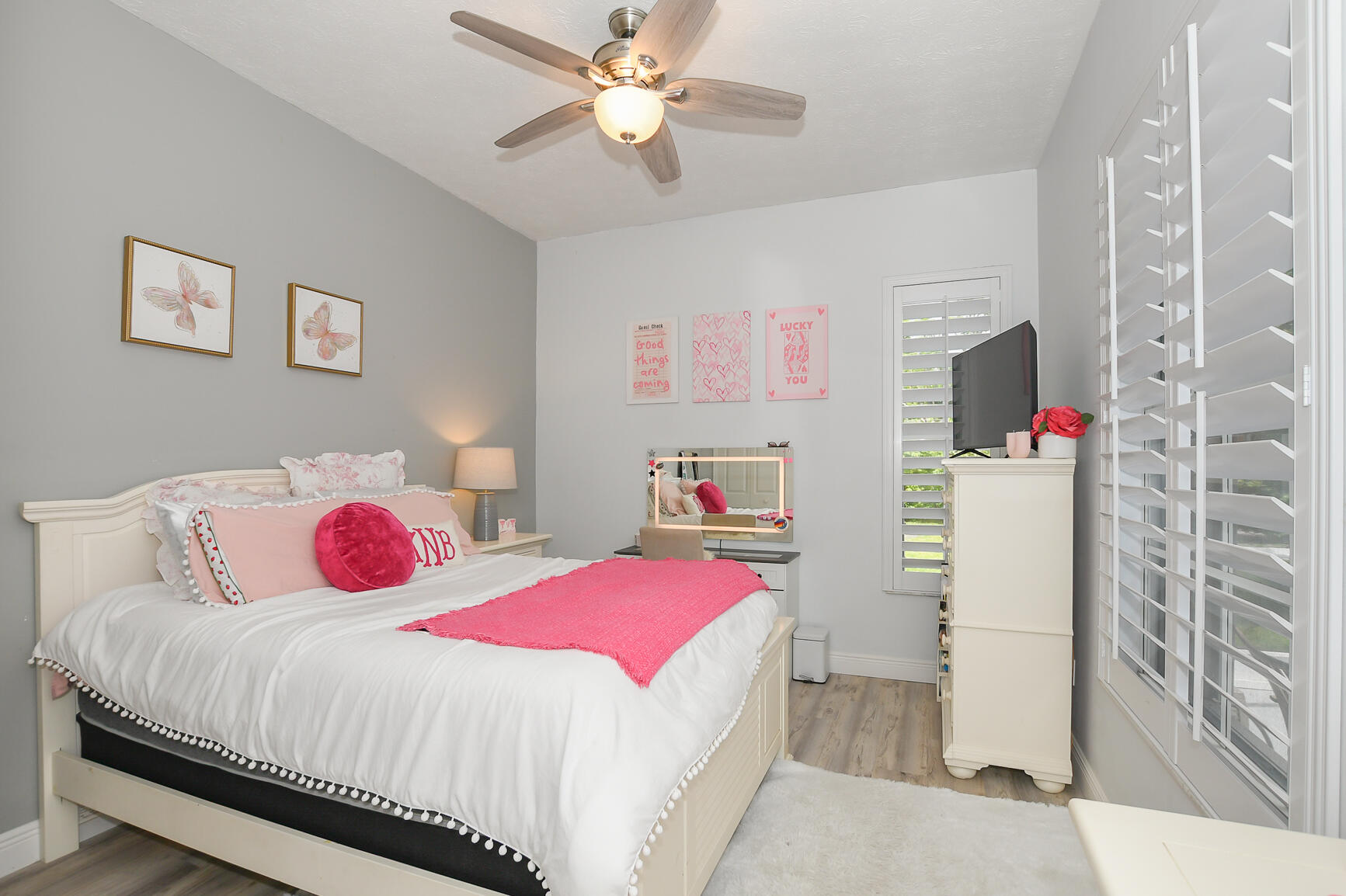 PINECREST LAKES - Residential