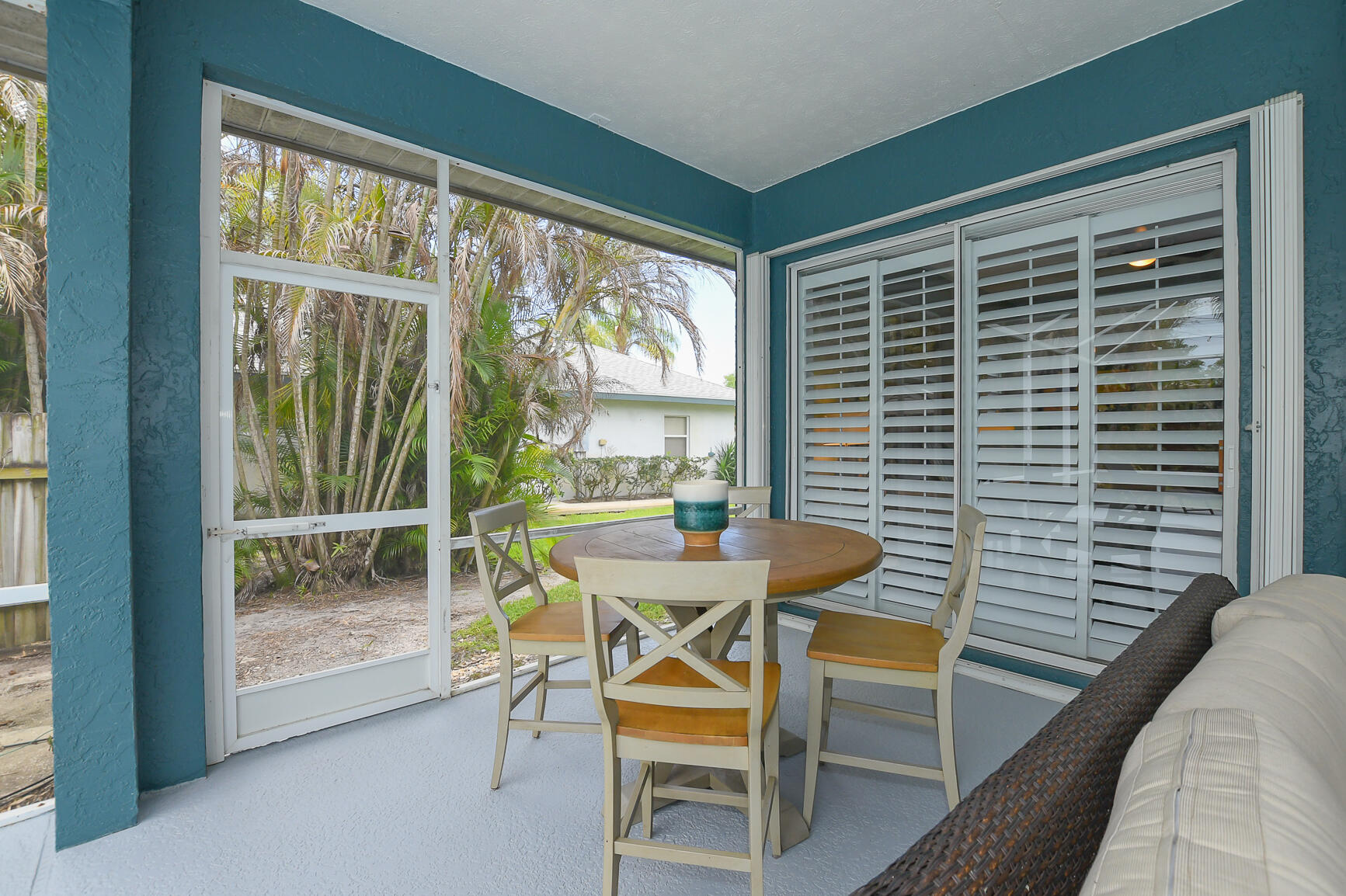 PINECREST LAKES - Residential