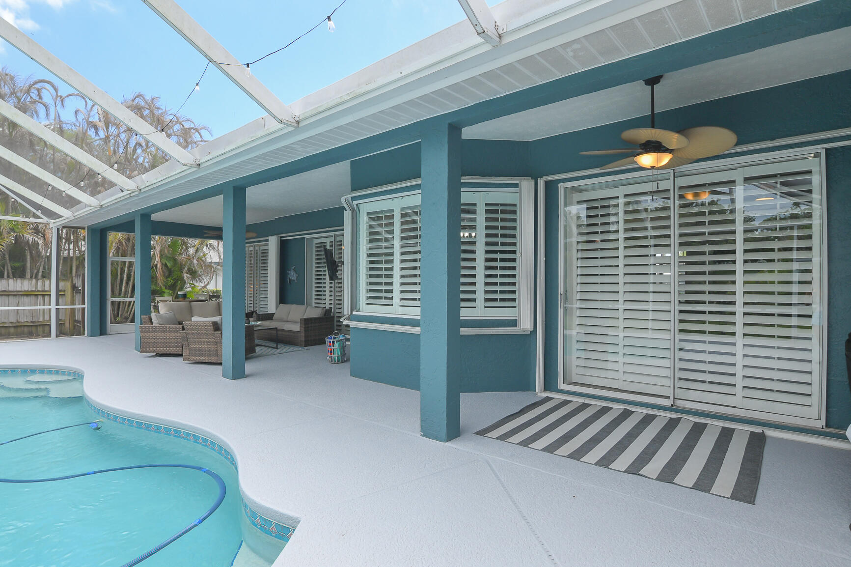 PINECREST LAKES - Residential