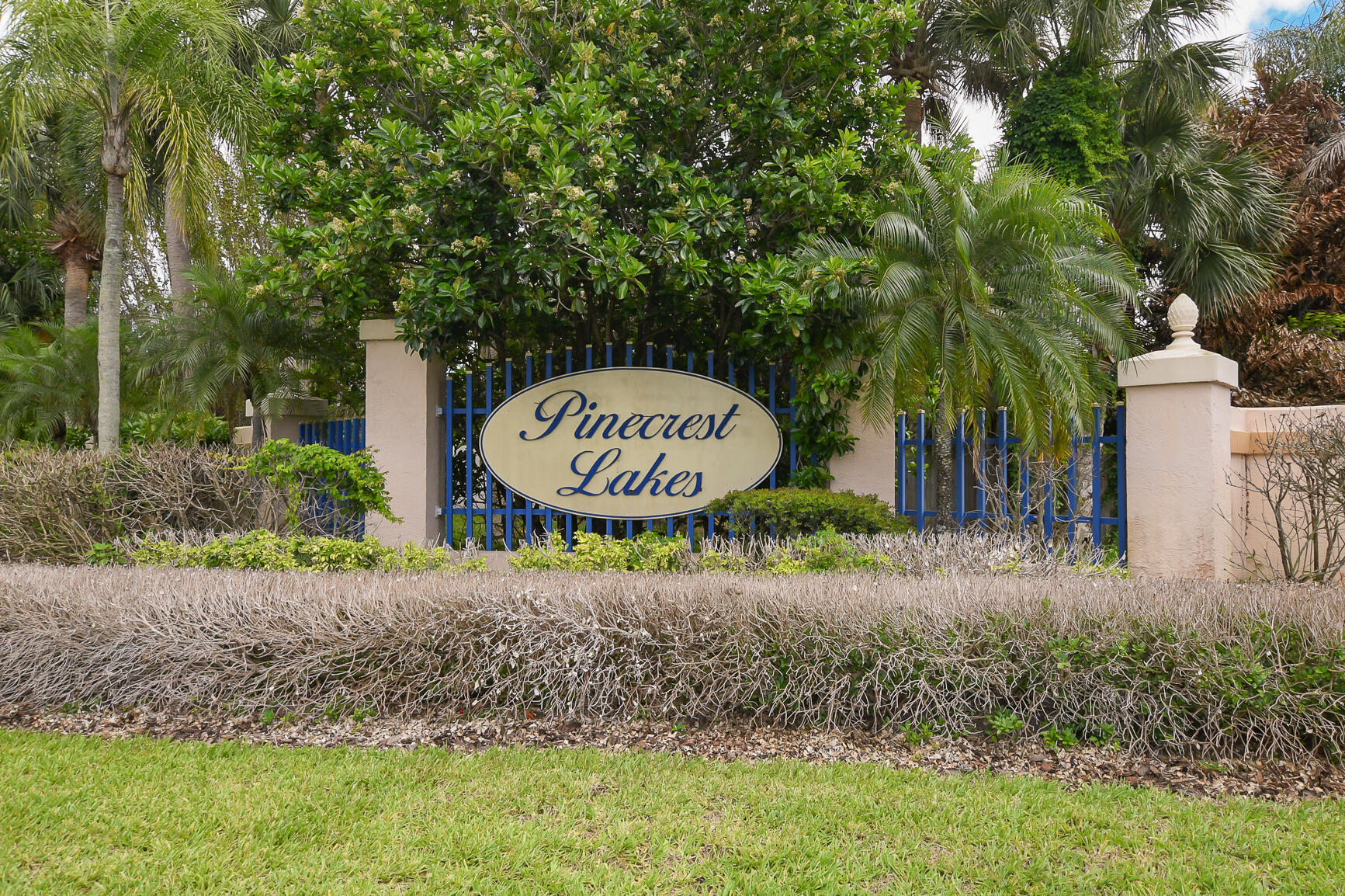 PINECREST LAKES - Residential