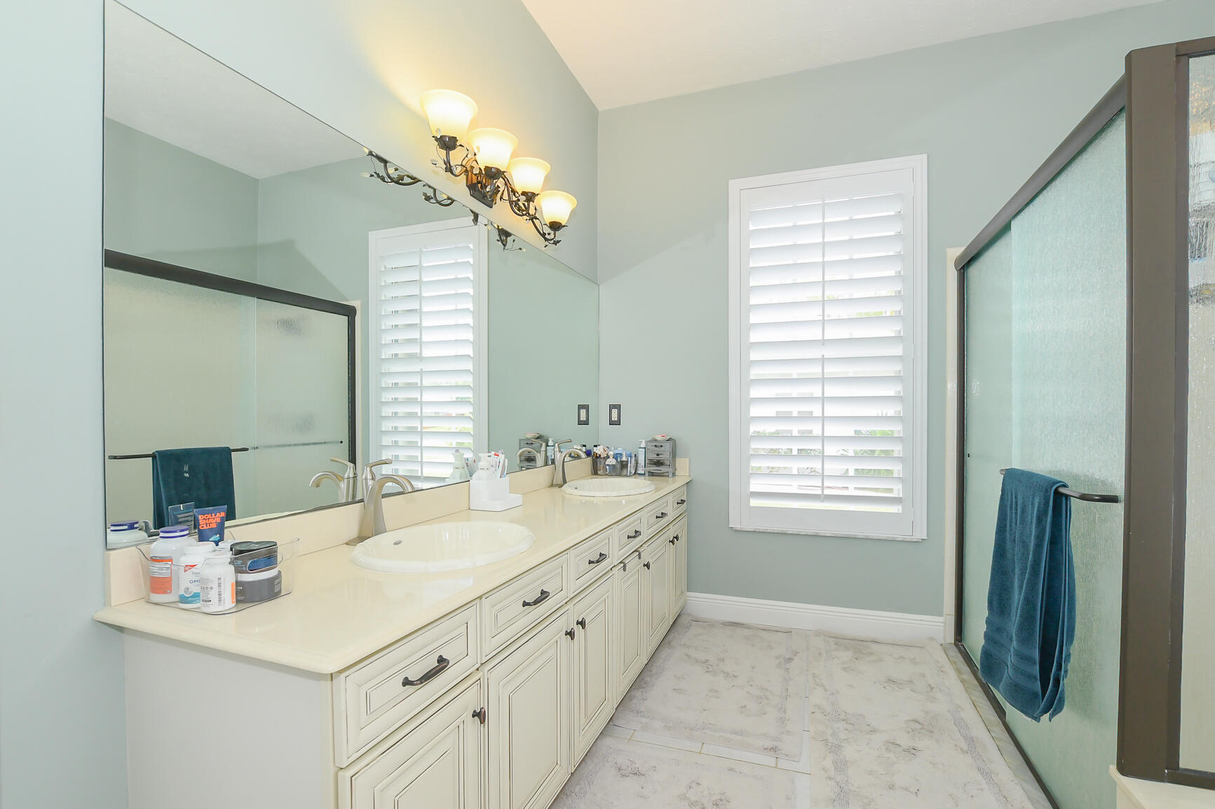 PINECREST LAKES - Residential