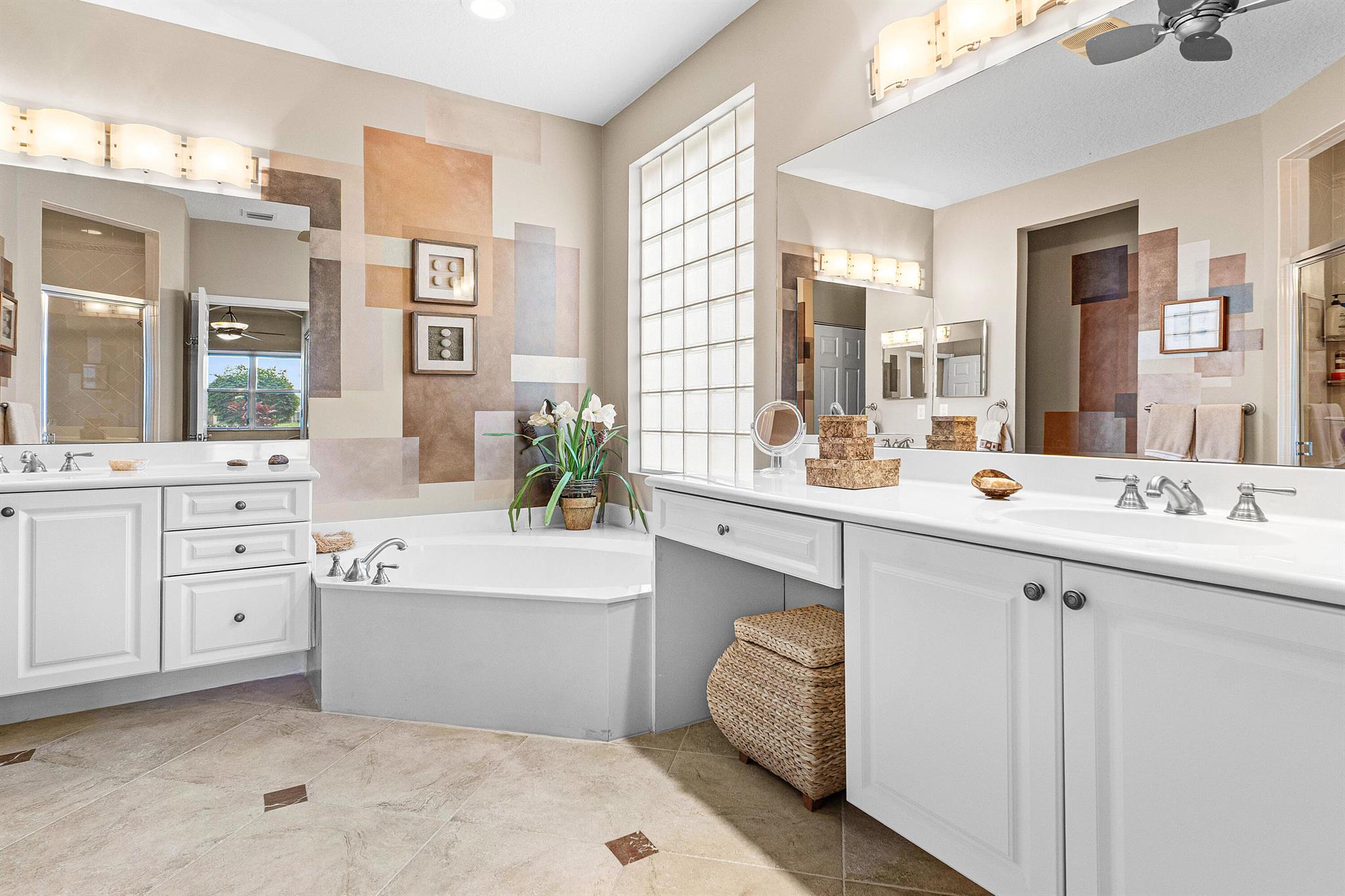 VILLAGGIO VILLAGES OF WIN - Residential