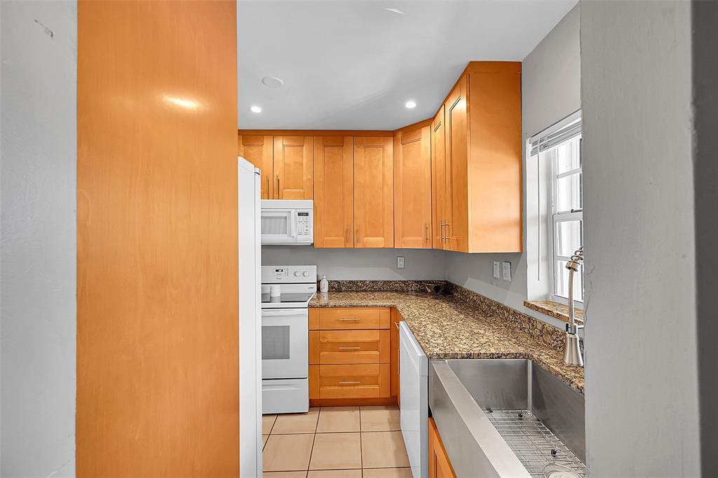 Cypress Anchorage Condo - Residential Lease