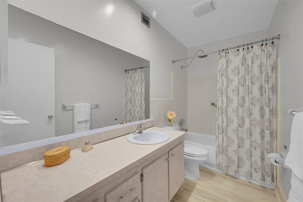 Cypress Anchorage Condo - Residential Lease