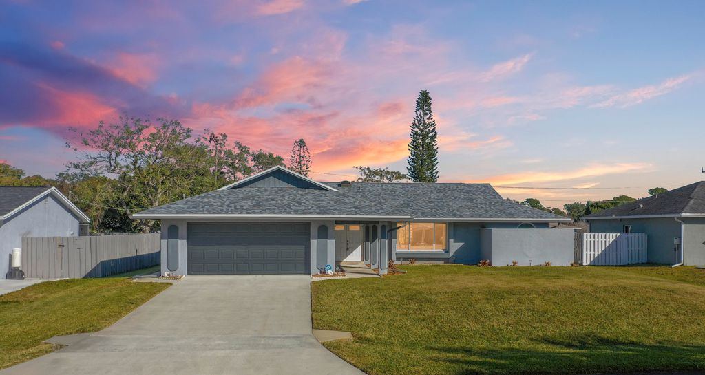 Photo of 121 SE Lakehurst Drive, Port Saint Lucie, FL 34983 (MLS # R11160212)