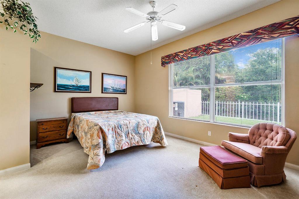 HAMPTONS AT MAPLEWOOD - Residential