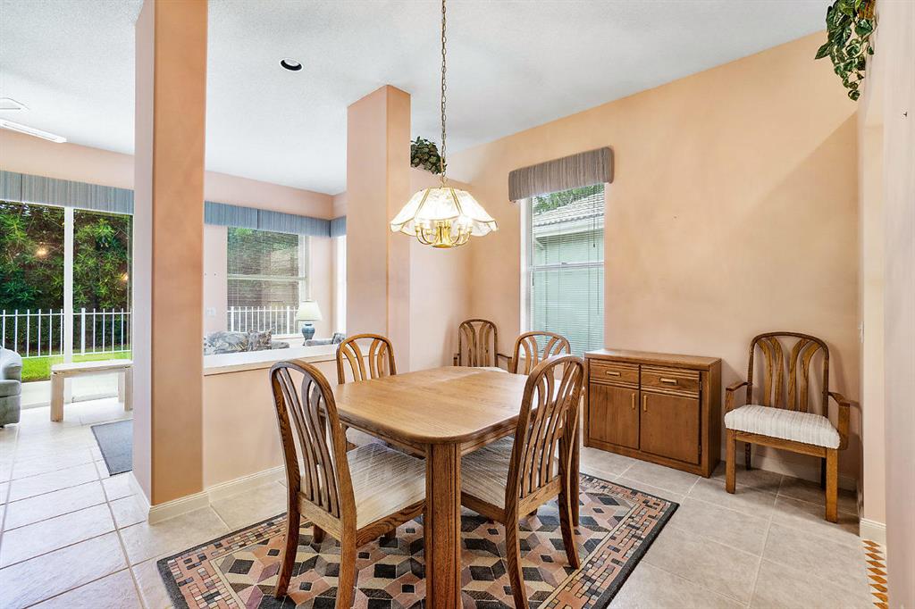 HAMPTONS AT MAPLEWOOD - Residential