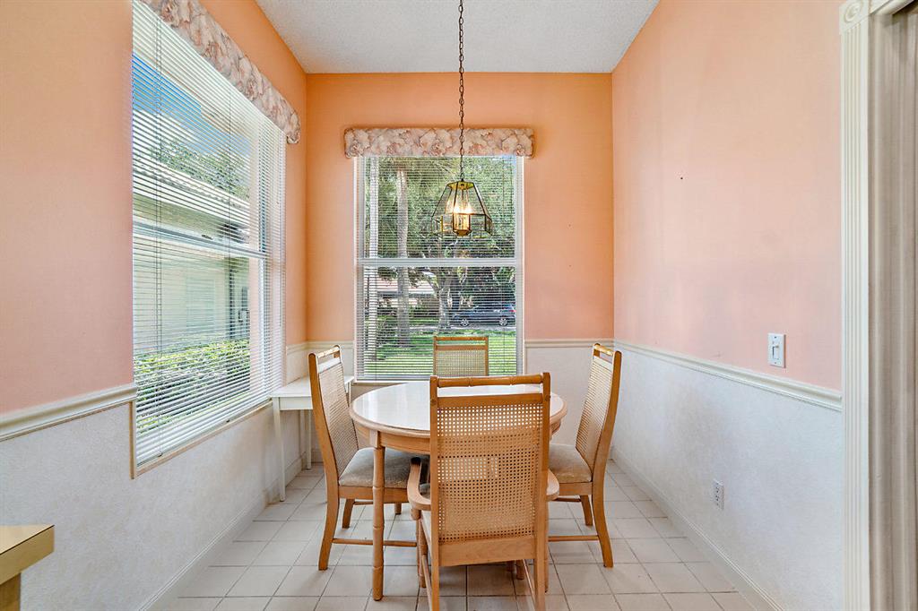 HAMPTONS AT MAPLEWOOD - Residential