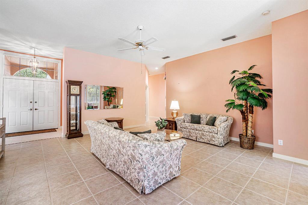 HAMPTONS AT MAPLEWOOD - Residential