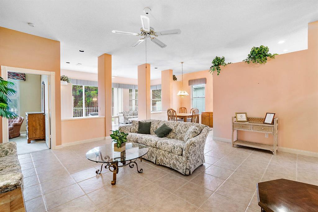 HAMPTONS AT MAPLEWOOD - Residential