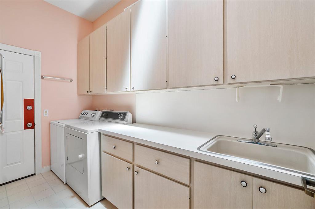 HAMPTONS AT MAPLEWOOD - Residential