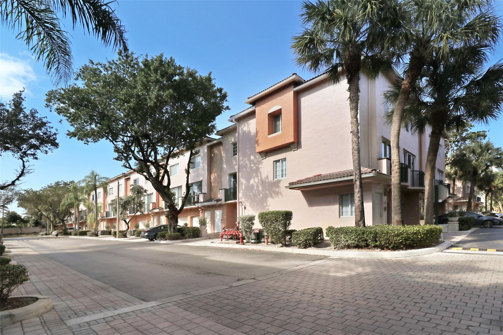 2107 SE 10th Ave 815