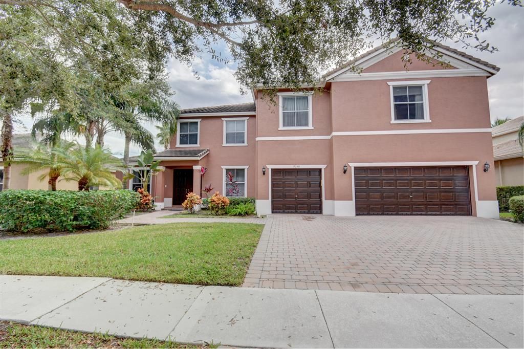 Photo of 9338 Savannah Estates Drive Dr, Lake Worth Beach, FL 33467 (MLS # R10762843)
