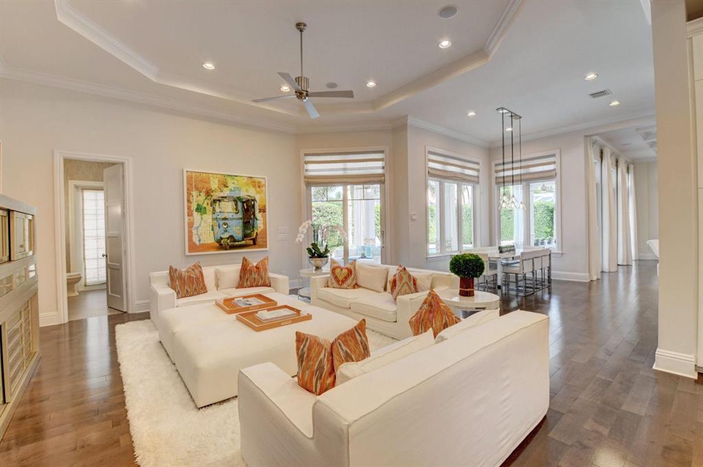 HAMPTONS - Residential