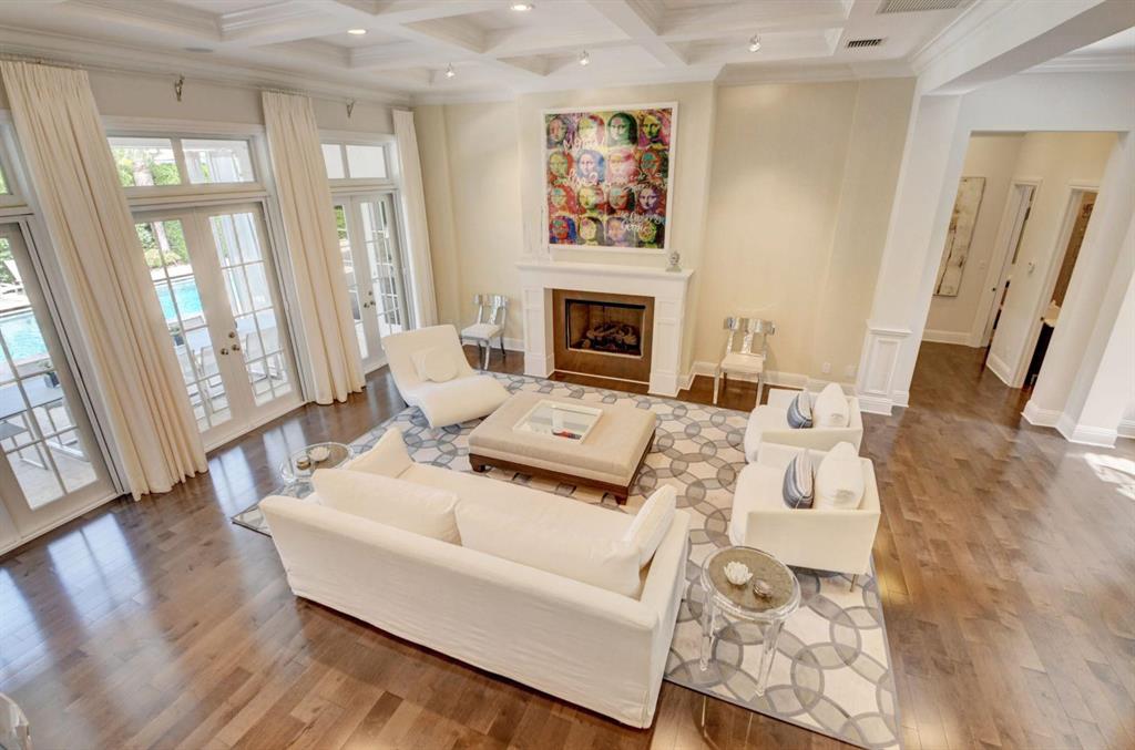 HAMPTONS - Residential