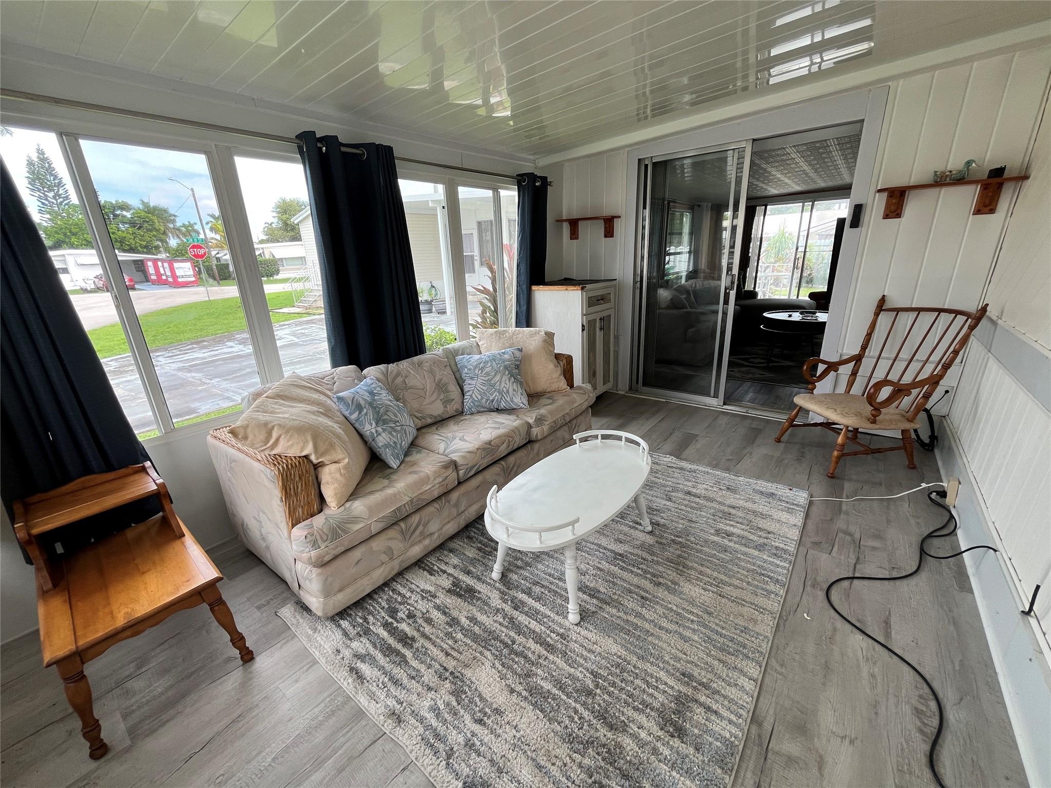 Park City Sec Two 56-25 B - Residential