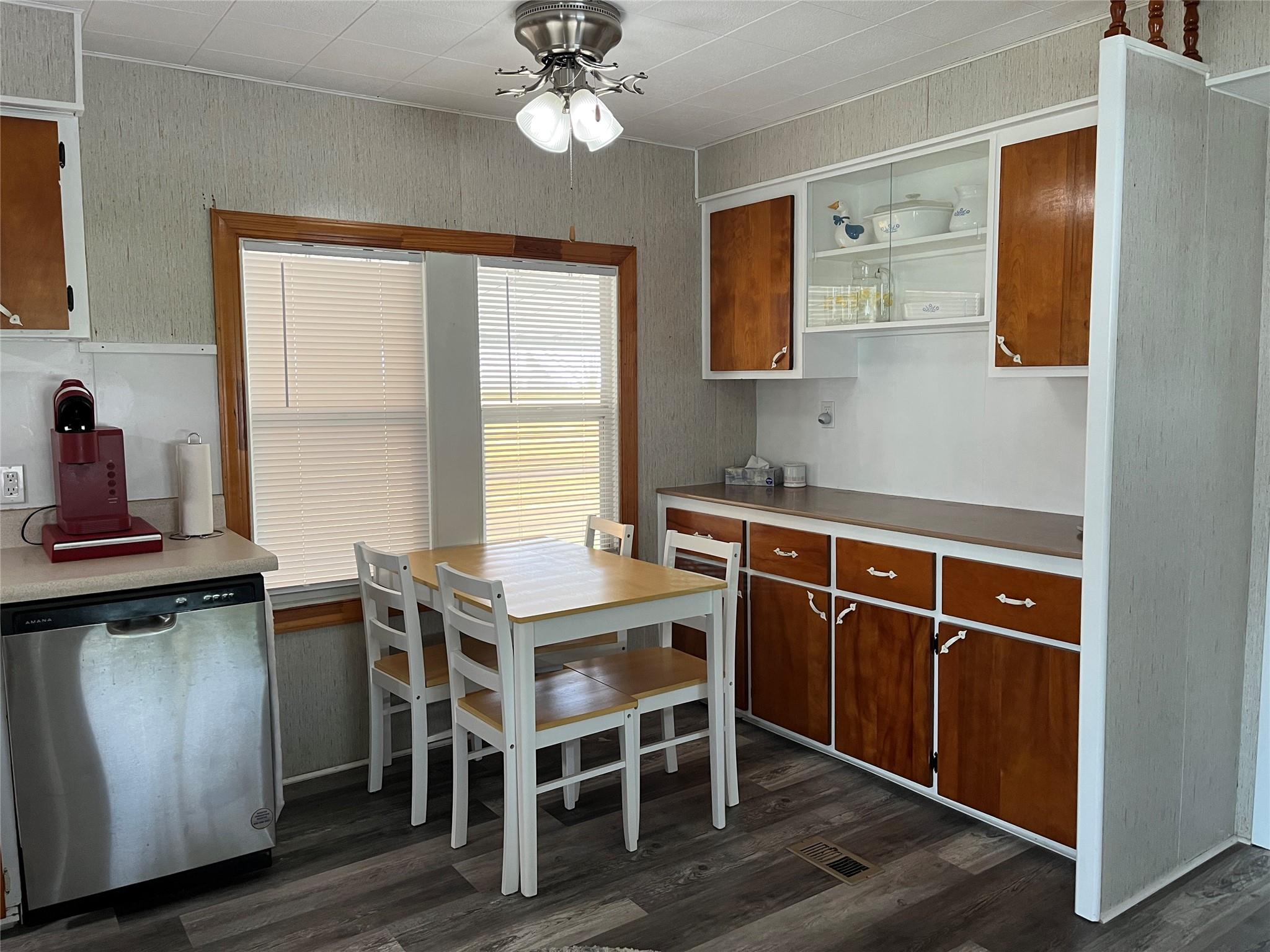 Park City Sec Two 56-25 B - Residential